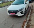 Белый Хендай Ioniq, объемом двигателя 0 л и пробегом 230 тыс. км за 10097 $, фото 1 на Automoto.ua