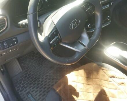 Белый Хендай Ioniq, объемом двигателя 0 л и пробегом 140 тыс. км за 13700 $, фото 6 на Automoto.ua