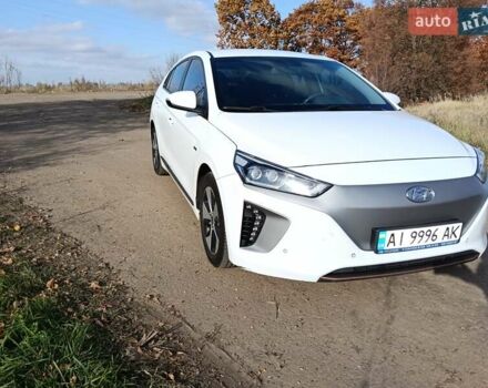 Белый Хендай Ioniq, объемом двигателя 0 л и пробегом 119 тыс. км за 12700 $, фото 8 на Automoto.ua