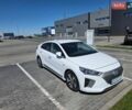 Белый Хендай Ioniq, объемом двигателя 0 л и пробегом 65 тыс. км за 13999 $, фото 1 на Automoto.ua