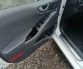 Белый Хендай Ioniq, объемом двигателя 0 л и пробегом 230 тыс. км за 10097 $, фото 10 на Automoto.ua