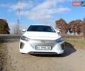 Белый Хендай Ioniq, объемом двигателя 0 л и пробегом 119 тыс. км за 12700 $, фото 4 на Automoto.ua