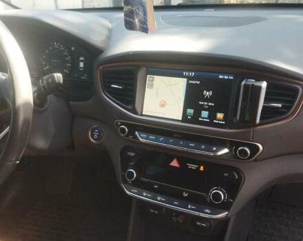 Белый Хендай Ioniq, объемом двигателя 0 л и пробегом 140 тыс. км за 13700 $, фото 15 на Automoto.ua