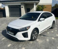 Білий Хендай Ioniq, об'ємом двигуна 0 л та пробігом 61 тис. км за 15500 $, фото 1 на Automoto.ua