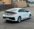 Белый Хендай Ioniq, объемом двигателя 0 л и пробегом 95 тыс. км за 12500 $, фото 8 на Automoto.ua