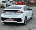 Белый Хендай Ioniq, объемом двигателя 0 л и пробегом 155 тыс. км за 11450 $, фото 3 на Automoto.ua