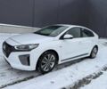 Белый Хендай Ioniq, объемом двигателя 1.6 л и пробегом 120 тыс. км за 9999 $, фото 1 на Automoto.ua