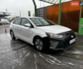 Белый Хендай Ioniq, объемом двигателя 1.6 л и пробегом 149 тыс. км за 12500 $, фото 17 на Automoto.ua