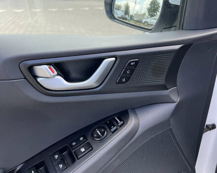 Білий Хендай Ioniq, об'ємом двигуна 0 л та пробігом 118 тис. км за 13800 $, фото 9 на Automoto.ua
