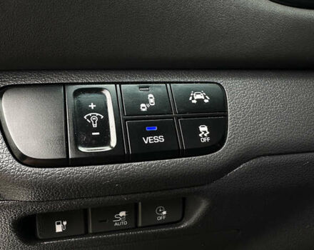 Белый Хендай Ioniq, объемом двигателя 0 л и пробегом 160 тыс. км за 11850 $, фото 26 на Automoto.ua