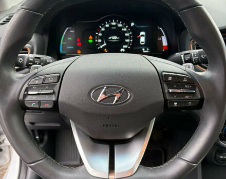 Белый Хендай Ioniq, объемом двигателя 0 л и пробегом 70 тыс. км за 10300 $, фото 26 на Automoto.ua