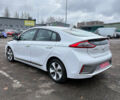 Белый Хендай Ioniq, объемом двигателя 0 л и пробегом 70 тыс. км за 10300 $, фото 5 на Automoto.ua