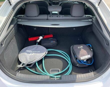 Белый Хендай Ioniq, объемом двигателя 0 л и пробегом 158 тыс. км за 12700 $, фото 9 на Automoto.ua