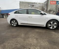 Белый Хендай Ioniq, объемом двигателя 0 л и пробегом 62 тыс. км за 15200 $, фото 3 на Automoto.ua