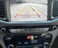 Белый Хендай Ioniq, объемом двигателя 1.6 л и пробегом 120 тыс. км за 9999 $, фото 8 на Automoto.ua
