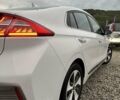 Белый Хендай Ioniq, объемом двигателя 0 л и пробегом 84 тыс. км за 12990 $, фото 9 на Automoto.ua