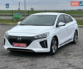 Белый Хендай Ioniq, объемом двигателя 0 л и пробегом 155 тыс. км за 11450 $, фото 1 на Automoto.ua