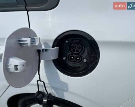 Білий Хендай Ioniq, об'ємом двигуна 0 л та пробігом 158 тис. км за 12700 $, фото 33 на Automoto.ua