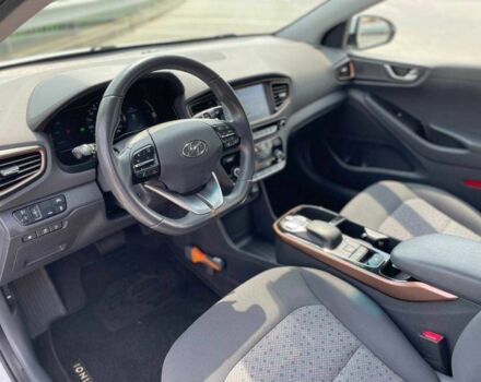 Белый Хендай Ioniq, объемом двигателя 0 л и пробегом 158 тыс. км за 12700 $, фото 8 на Automoto.ua