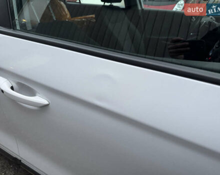 Белый Хендай Ioniq, объемом двигателя 0 л и пробегом 156 тыс. км за 11600 $, фото 23 на Automoto.ua