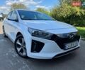 Белый Хендай Ioniq, объемом двигателя 0 л и пробегом 126 тыс. км за 12900 $, фото 1 на Automoto.ua