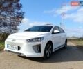 Белый Хендай Ioniq, объемом двигателя 0 л и пробегом 119 тыс. км за 12700 $, фото 1 на Automoto.ua