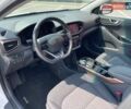 Білий Хендай Ioniq, об'ємом двигуна 0 л та пробігом 158 тис. км за 12700 $, фото 9 на Automoto.ua