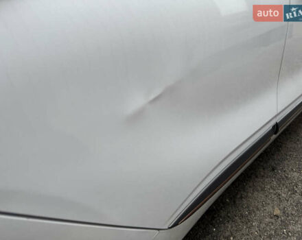 Белый Хендай Ioniq, объемом двигателя 0 л и пробегом 156 тыс. км за 11600 $, фото 22 на Automoto.ua