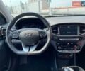 Білий Хендай Ioniq, об'ємом двигуна 0 л та пробігом 158 тис. км за 12700 $, фото 14 на Automoto.ua