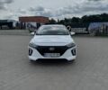 Белый Хендай Ioniq, объемом двигателя 1.58 л и пробегом 88 тыс. км за 17500 $, фото 1 на Automoto.ua