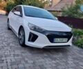 Белый Хендай Ioniq, объемом двигателя 0 л и пробегом 97 тыс. км за 13800 $, фото 1 на Automoto.ua