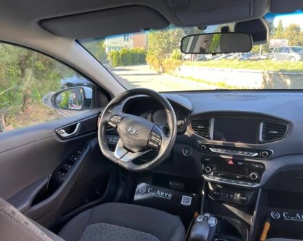 Белый Хендай Ioniq, объемом двигателя 0 л и пробегом 136 тыс. км за 14200 $, фото 13 на Automoto.ua