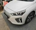 Белый Хендай Ioniq, объемом двигателя 1 л и пробегом 260 тыс. км за 12236 $, фото 1 на Automoto.ua