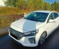 Белый Хендай Ioniq, объемом двигателя 1.6 л и пробегом 119 тыс. км за 10300 $, фото 1 на Automoto.ua