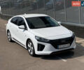 Белый Хендай Ioniq, объемом двигателя 0 л и пробегом 105 тыс. км за 13999 $, фото 1 на Automoto.ua