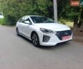 Белый Хендай Ioniq, объемом двигателя 1.6 л и пробегом 255 тыс. км за 11850 $, фото 1 на Automoto.ua