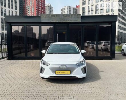 Білий Хендай Ioniq, об'ємом двигуна 0 л та пробігом 62 тис. км за 18800 $, фото 1 на Automoto.ua