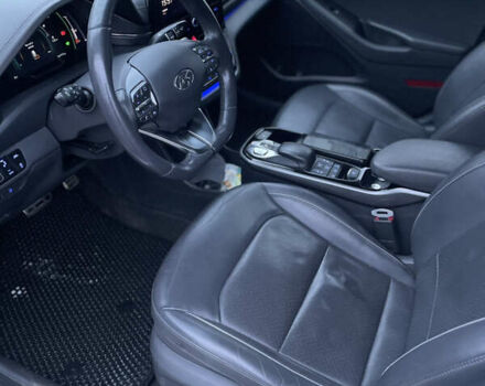 Белый Хендай Ioniq, объемом двигателя 0 л и пробегом 161 тыс. км за 14500 $, фото 5 на Automoto.ua