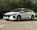 Белый Хендай Ioniq, объемом двигателя 0 л и пробегом 130 тыс. км за 13000 $, фото 2 на Automoto.ua