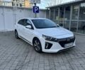 Белый Хендай Ioniq, объемом двигателя 0 л и пробегом 126 тыс. км за 14800 $, фото 2 на Automoto.ua