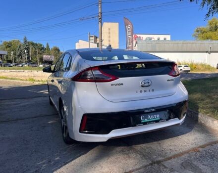 Белый Хендай Ioniq, объемом двигателя 0 л и пробегом 136 тыс. км за 14200 $, фото 3 на Automoto.ua