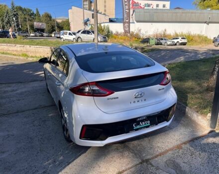 Белый Хендай Ioniq, объемом двигателя 0 л и пробегом 136 тыс. км за 14200 $, фото 4 на Automoto.ua
