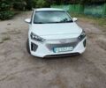 Белый Хендай Ioniq, объемом двигателя 0 л и пробегом 65 тыс. км за 14600 $, фото 1 на Automoto.ua