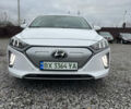Белый Хендай Ioniq, объемом двигателя 0 л и пробегом 85 тыс. км за 16499 $, фото 2 на Automoto.ua