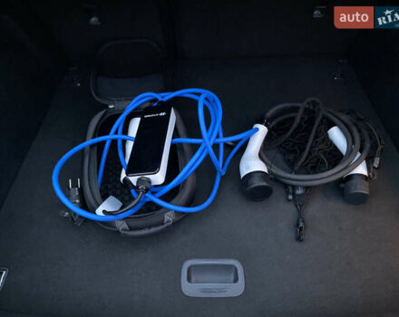 Белый Хендай Ioniq, объемом двигателя 0 л и пробегом 62 тыс. км за 12990 $, фото 32 на Automoto.ua