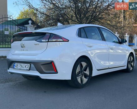 Белый Хендай Ioniq, объемом двигателя 1.58 л и пробегом 91 тыс. км за 17900 $, фото 9 на Automoto.ua