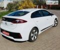 Белый Хендай Ioniq, объемом двигателя 0 л и пробегом 136 тыс. км за 14200 $, фото 1 на Automoto.ua