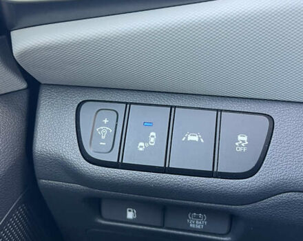 Белый Хендай Ioniq, объемом двигателя 1.58 л и пробегом 91 тыс. км за 17900 $, фото 27 на Automoto.ua