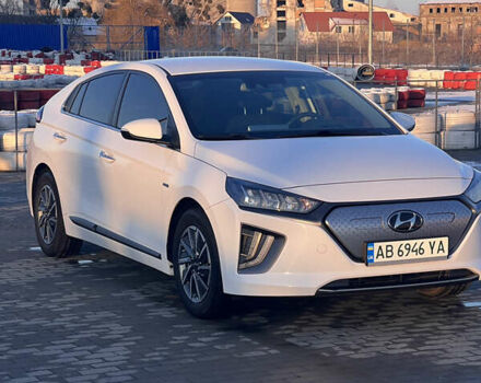 Білий Хендай Ioniq, об'ємом двигуна 0 л та пробігом 81 тис. км за 15900 $, фото 7 на Automoto.ua