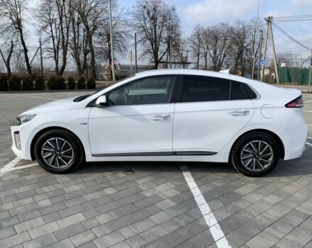 Білий Хендай Ioniq, об'ємом двигуна 0 л та пробігом 133 тис. км за 14599 $, фото 1 на Automoto.ua